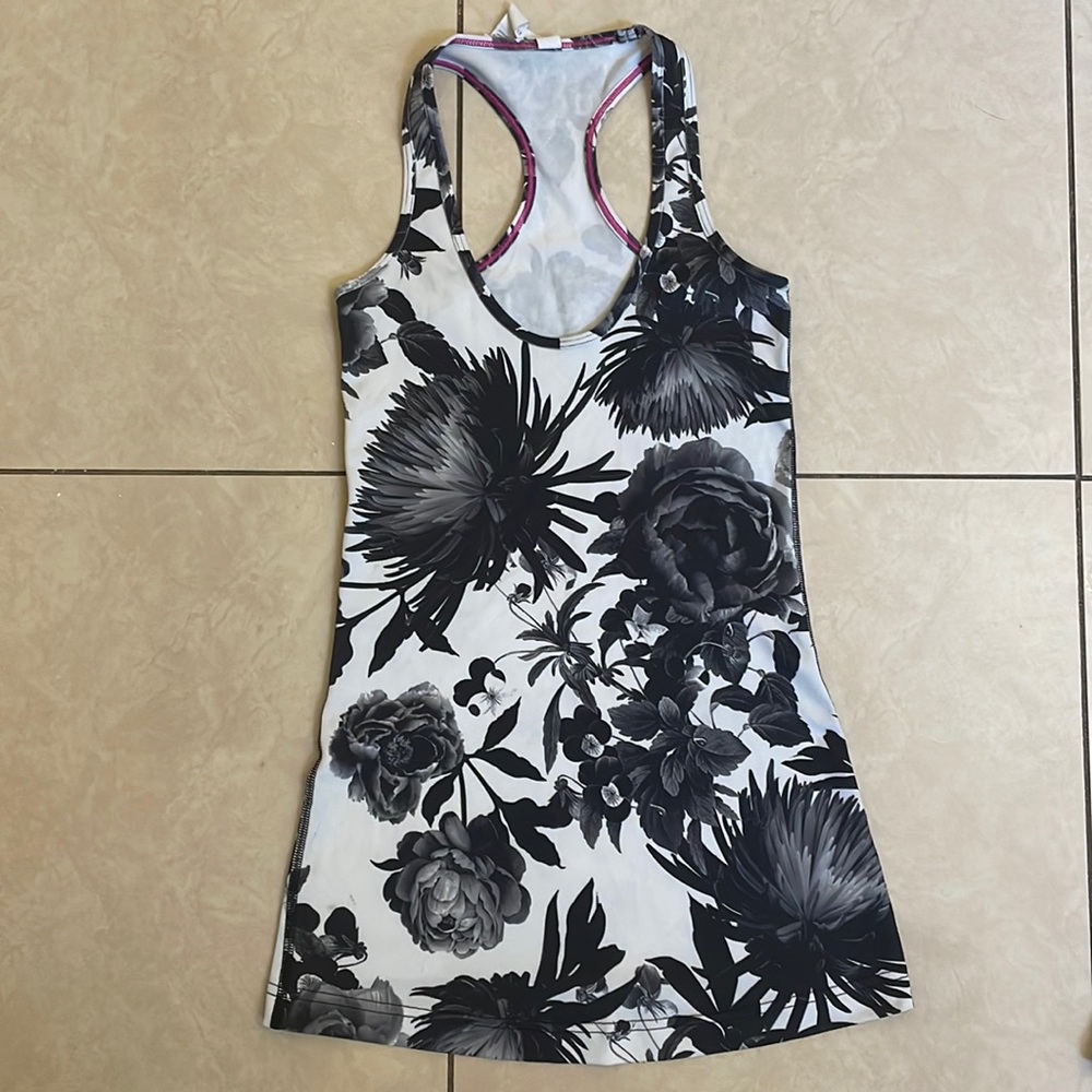 Floral Lululemon athletic top